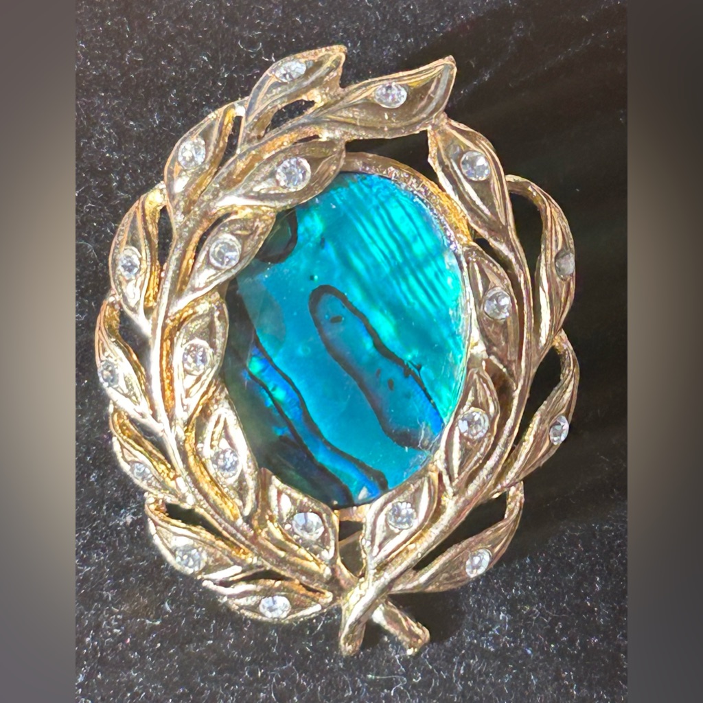 Vintage Butler Fac Scarf Clip Gold Tone Abalone Wreath Leaf Blue